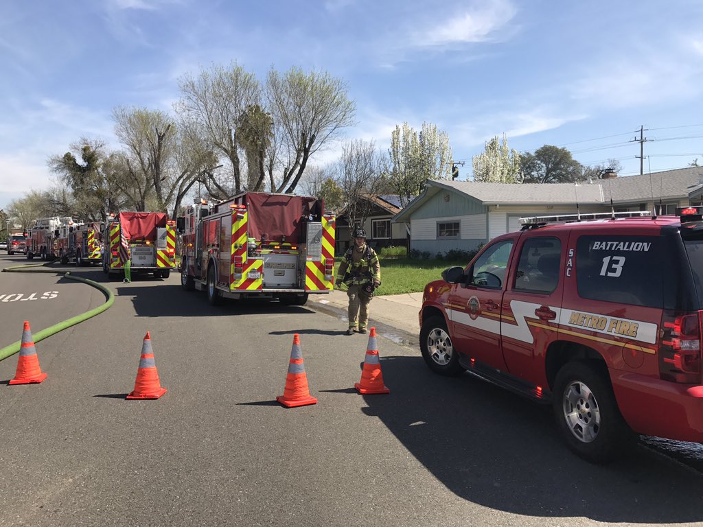 Garage catches fire in Citrus Heights home 1