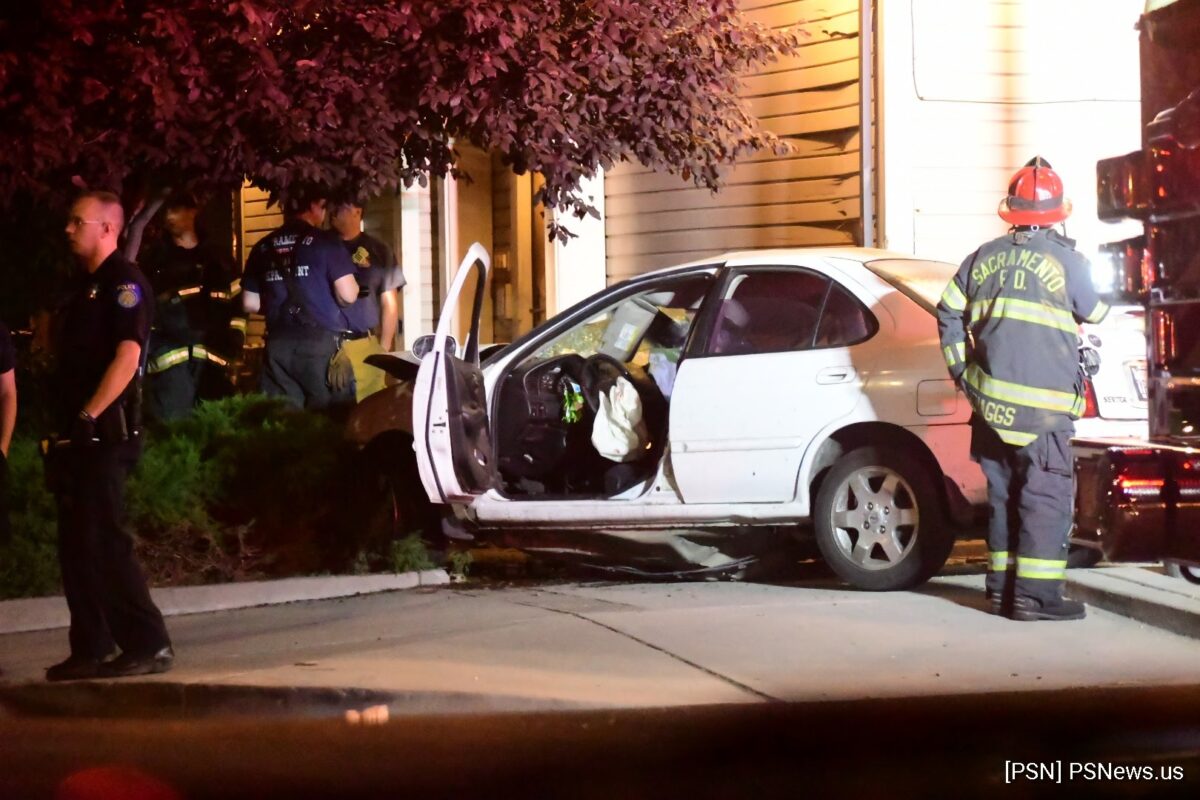POLICE LOG: DUI CRASH, Oak Park